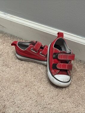 Chuck Taylor All Star Easy-On Canvas Red Size 6